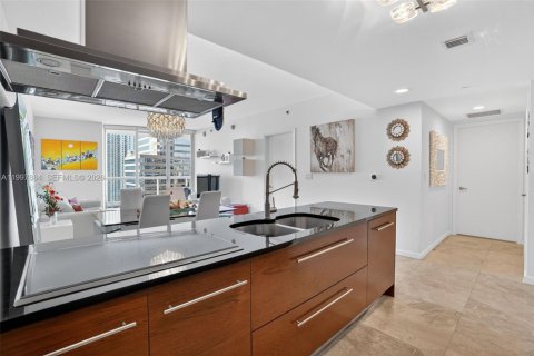 Copropriété à louer à Miami, Floride: 1 chambre, 91.42 m2 № 2063331 - photo 5