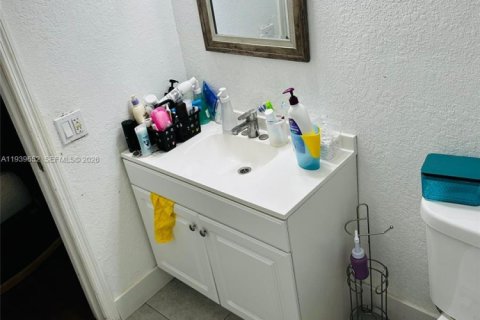 Casa en venta en Homestead, Florida, 4 dormitorios, 116.13 m2 № 1997013 - foto 17