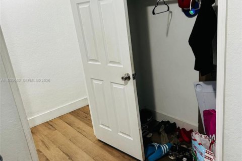 Casa en venta en Homestead, Florida, 4 dormitorios, 116.13 m2 № 1997013 - foto 21