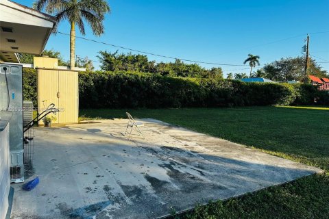 Casa en venta en Homestead, Florida, 4 dormitorios, 116.13 m2 № 1997013 - foto 8