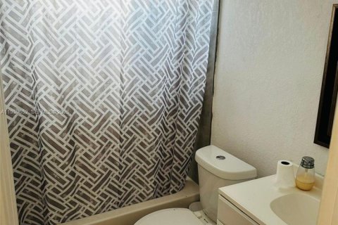 Casa en venta en Homestead, Florida, 4 dormitorios, 116.13 m2 № 1997013 - foto 19