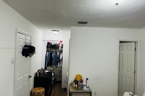 Casa en venta en Homestead, Florida, 4 dormitorios, 116.13 m2 № 1997013 - foto 15