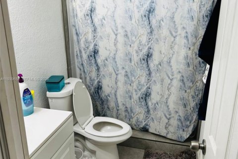 Casa en venta en Homestead, Florida, 4 dormitorios, 116.13 m2 № 1997013 - foto 18