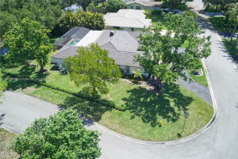 Villa ou maison à vendre à Coral Springs, Floride: 4 chambres, 212.93 m2 № 2081763 - photo 29