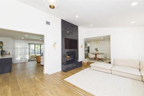 Villa ou maison à vendre à Coral Springs, Floride: 4 chambres, 212.93 m2 № 2081763 - photo 9