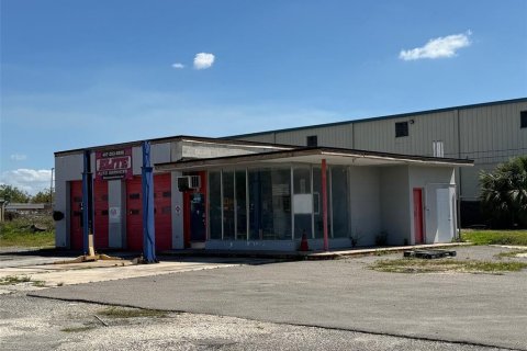 Propiedad comercial en venta en Orlando, Florida, 220.09 m2 № 2344932 - foto 18
