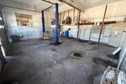 Propiedad comercial en venta en Orlando, Florida, 220.09 m2 № 2344932 - foto 30