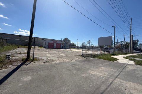 Propiedad comercial en venta en Orlando, Florida, 220.09 m2 № 2344932 - foto 7