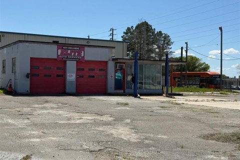 Propiedad comercial en venta en Orlando, Florida, 220.09 m2 № 2344932 - foto 14