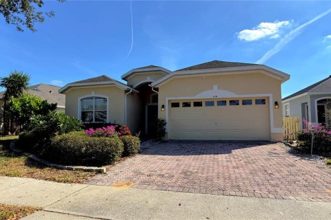 House in Davenport, Florida 4 bedrooms, 178.28 sq.m. № 2237225