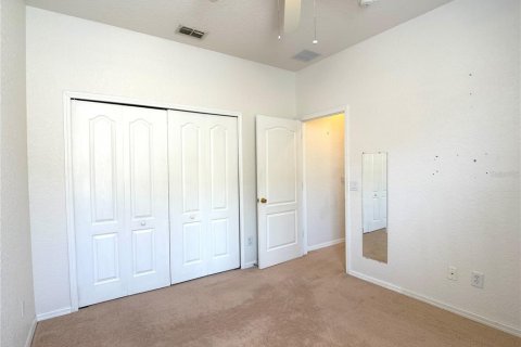 House in Davenport, Florida 4 bedrooms, 178.28 sq.m. № 2237225 - photo 18