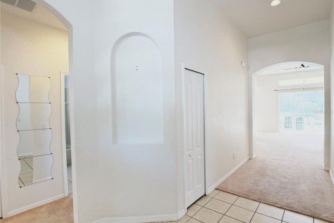 House in Davenport, Florida 4 bedrooms, 178.28 sq.m. № 2237225 - photo 10