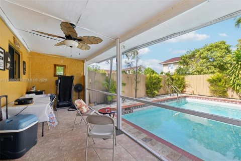 Купить таунхаус в Майами, Флорида 3 спальни, 168.62м2, № 2005426 - фото 29