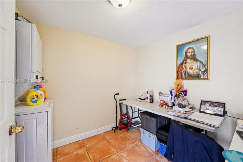 Купить таунхаус в Майами, Флорида 3 спальни, 168.62м2, № 2005426 - фото 28