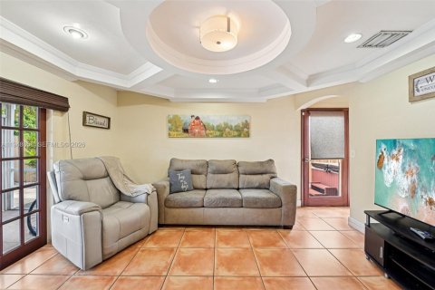 Купить таунхаус в Майами, Флорида 3 спальни, 168.62м2, № 2005426 - фото 5