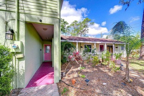 Immobilier commercial à vendre à Bradenton, Floride: 352.1 m2 № 1717081 - photo 2