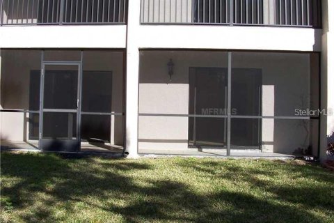 Condo in Tarpon Springs, Florida, 2 bedrooms  № 1817326 - photo 10