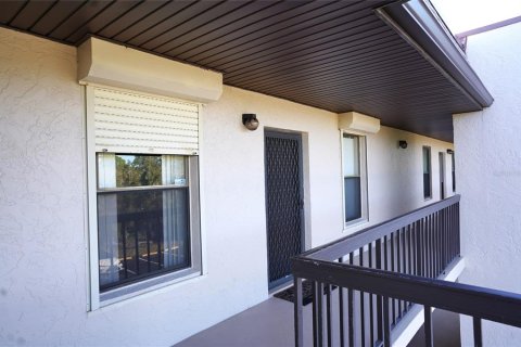 Condo in Punta Gorda, Florida, 2 bedrooms  № 1535316 - photo 2