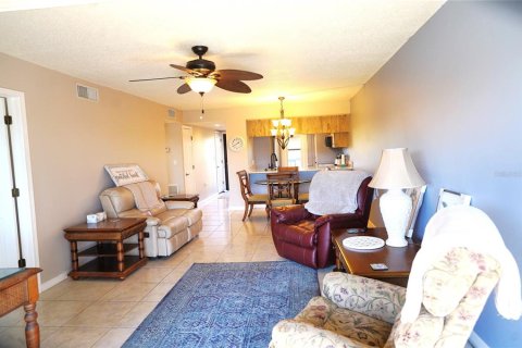 Condo in Punta Gorda, Florida, 2 bedrooms  № 1535316 - photo 13
