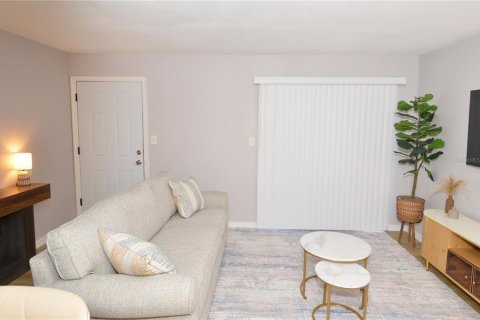 Снять в аренду кондоминиум в Тампа, Флорида 2 спальни, 93.55м2, № 2149361 - фото 17