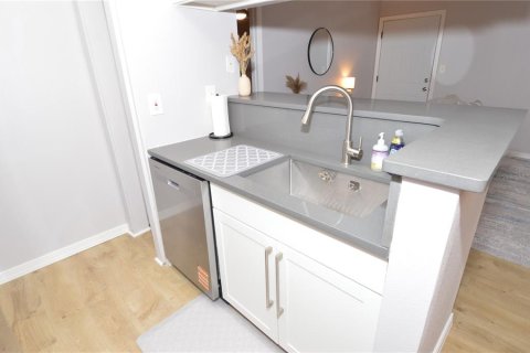Снять в аренду кондоминиум в Тампа, Флорида 2 спальни, 93.55м2, № 2149361 - фото 7