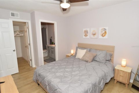 Снять в аренду кондоминиум в Тампа, Флорида 2 спальни, 93.55м2, № 2149361 - фото 25