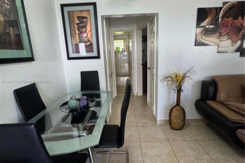 Copropriété à vendre à Miami, Floride: 1 chambre, 51.19 m2 № 2059807 - photo 3