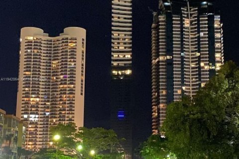 Copropriété à louer à Sunny Isles Beach, Floride: 1 chambre, 50.72 m2 № 1999024 - photo 18