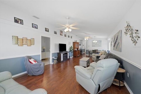 Villa ou maison à vendre à New Port Richey, Floride: 2 chambres, 114.08 m2 № 2398450 - photo 17