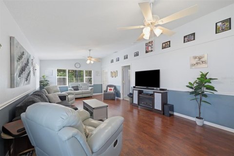 Villa ou maison à vendre à New Port Richey, Floride: 2 chambres, 114.08 m2 № 2398450 - photo 15
