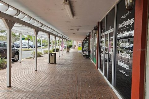 Commercial property in Sanford, Florida 139.35 sq.m. № 931064 - photo 2
