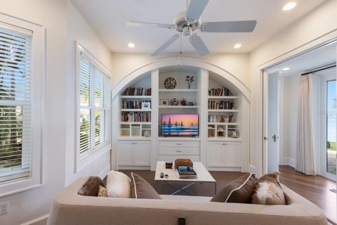 House in Bradenton, Florida 4 bedrooms, 527.68 sq.m. № 1531119 - photo 19
