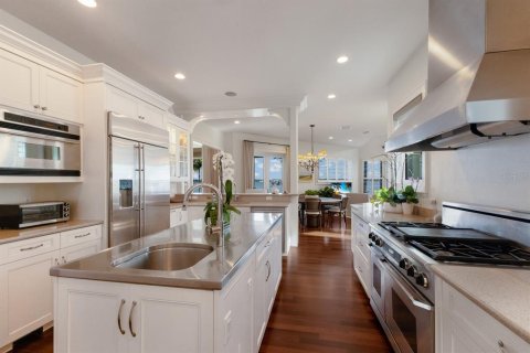 House in Bradenton, Florida 4 bedrooms, 527.68 sq.m. № 1531119 - photo 12