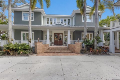 House in Bradenton, Florida 4 bedrooms, 527.68 sq.m. № 1531119 - photo 2