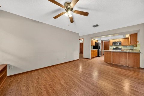 Casa en venta en Lake Mary, Florida, 3 dormitorios, 149.2 m2 № 2387454 - foto 13
