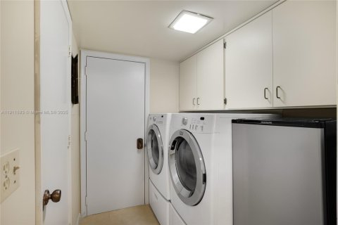 Снять в аренду кондоминиум в Виро-Бич, Флорида 2 спальни, 174.66м2, № 2013422 - фото 10