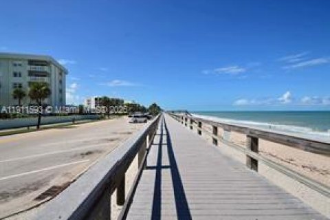 Снять в аренду кондоминиум в Виро-Бич, Флорида 2 спальни, 174.66м2, № 2013422 - фото 23