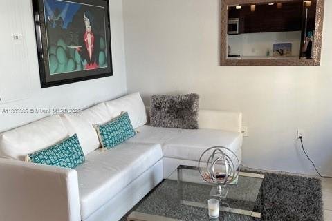Condominio en alquiler en Miami Beach, Florida, 1 dormitorio, 62.52 m2 № 1689454 - foto 6