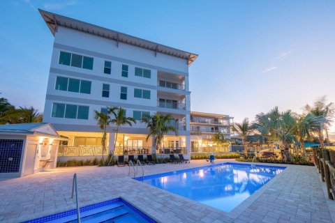 Condo in Stuart, Florida, 2 bedrooms № 2177626 - photo 27