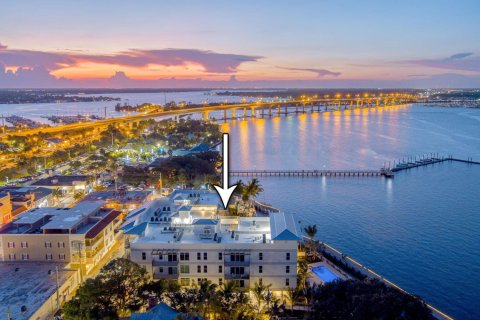 Condo in Stuart, Florida, 2 bedrooms № 2177626 - photo 30
