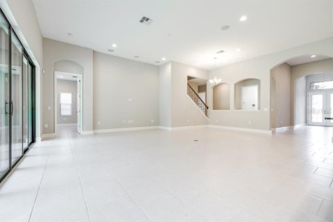 House in Land O' Lakes, Florida 5 bedrooms, 291.53 sq.m. № 1681556 - photo 6