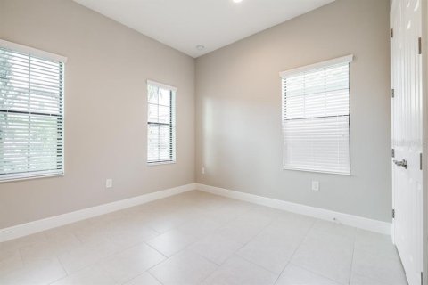 House in Land O' Lakes, Florida 5 bedrooms, 291.53 sq.m. № 1681556 - photo 29