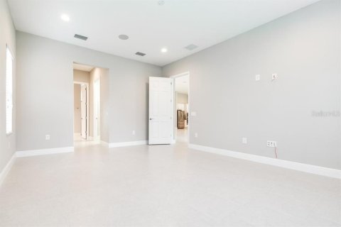 House in Land O' Lakes, Florida 5 bedrooms, 291.53 sq.m. № 1681556 - photo 21