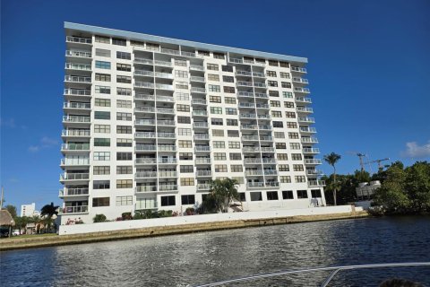 Condo in Pompano Beach, Florida, 2 bedrooms  № 2374612 - photo 27