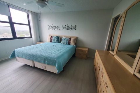 Condo in Pompano Beach, Florida, 2 bedrooms  № 2374612 - photo 6