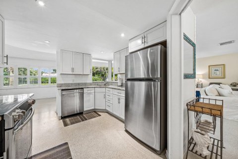 House in Ocean Ridge, Florida 3 bedrooms, 168.25 sq.m. № 2175652 - photo 15