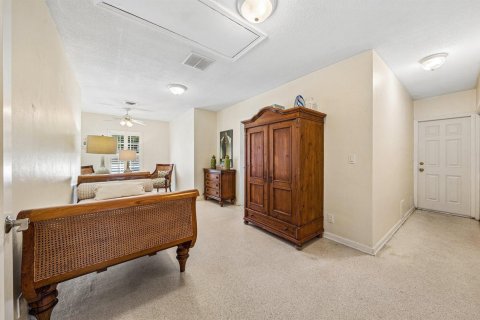 House in Ocean Ridge, Florida 3 bedrooms, 168.25 sq.m. № 2175652 - photo 21
