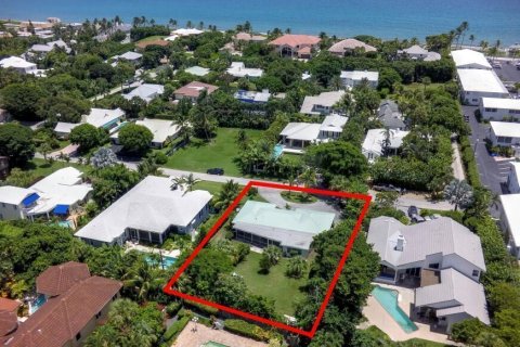 House in Ocean Ridge, Florida 3 bedrooms, 168.25 sq.m. № 2175652 - photo 2