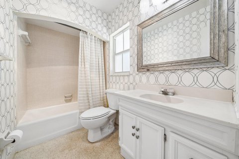 House in Ocean Ridge, Florida 3 bedrooms, 168.25 sq.m. № 2175652 - photo 28
