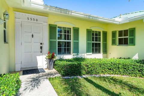 House in Ocean Ridge, Florida 3 bedrooms, 168.25 sq.m. № 2175652 - photo 7